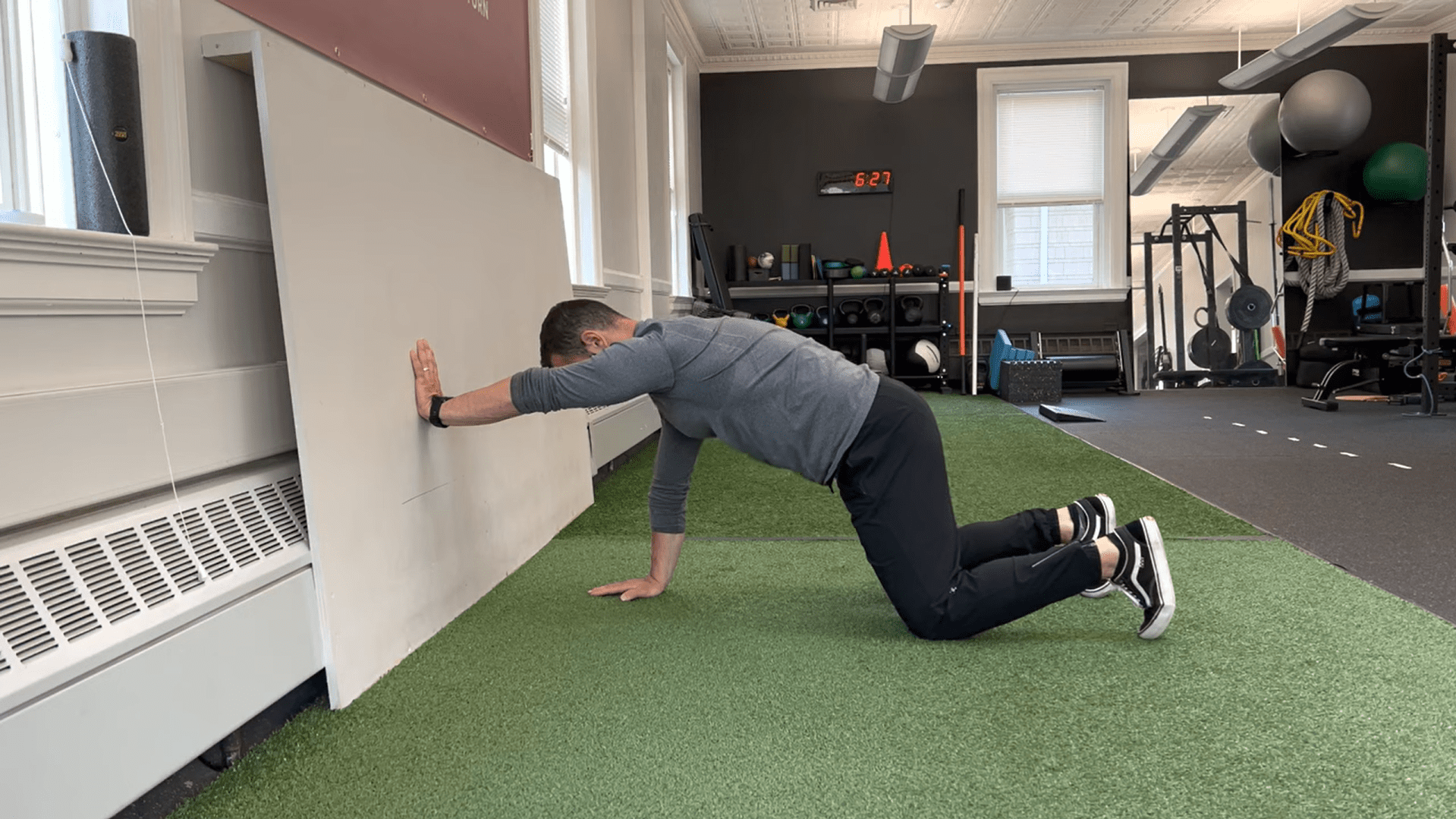 Quadruped Overhead Wall Reach